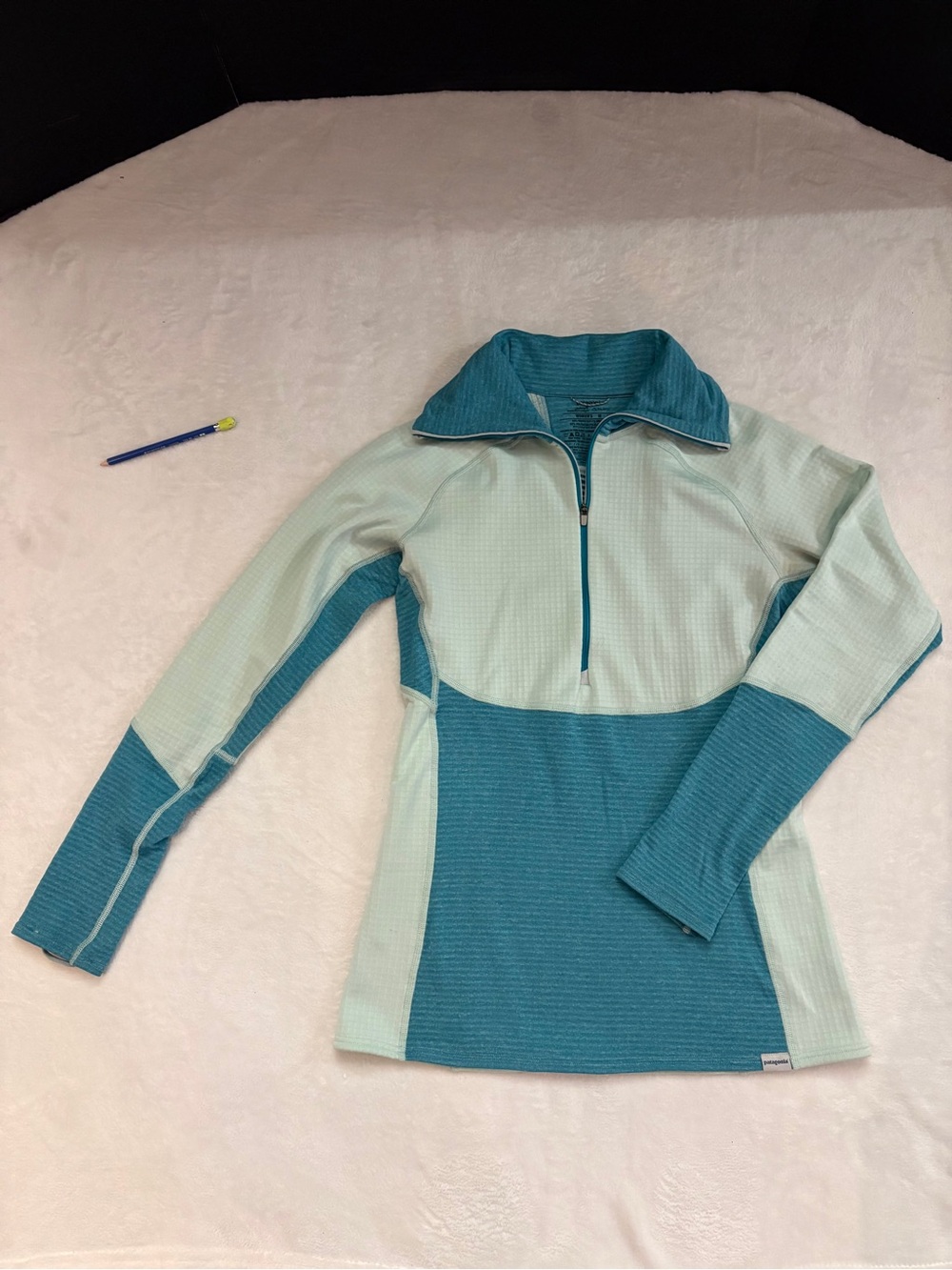 Patagonia Two-Tone Quarter-Zip Pullover - Teal & Light Mint